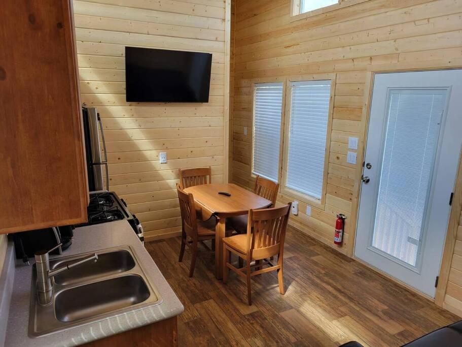 080 Tiny Home Nr Grand Canyon South Rim Sleeps 8 Val Extérieur photo